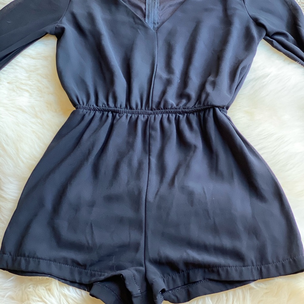 💕CRAZY CUTE BLACK ROMPER💕 - Picture 9 of 9